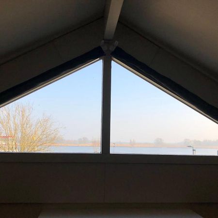 Bed And Breakfast De Biesbosch - In 'T Riet Drimmelen Extérieur photo