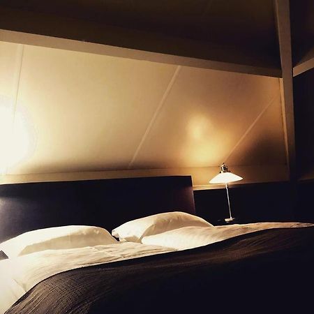 Bed And Breakfast De Biesbosch - In 'T Riet Drimmelen Extérieur photo